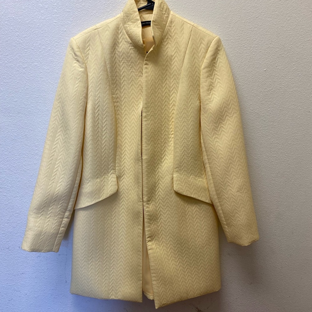 Valerie Stevens Cream Trench Coat butter yellow size 6